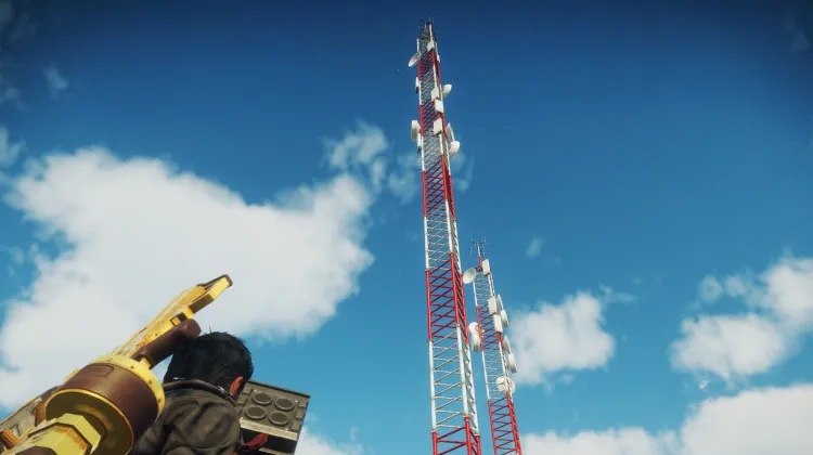 Torre de Satélite (2)