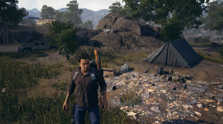 चट्टान के पीछे तंबू