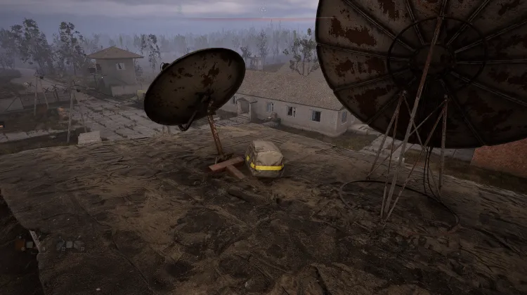 Sac sur le Toit du Poste de Contrôle