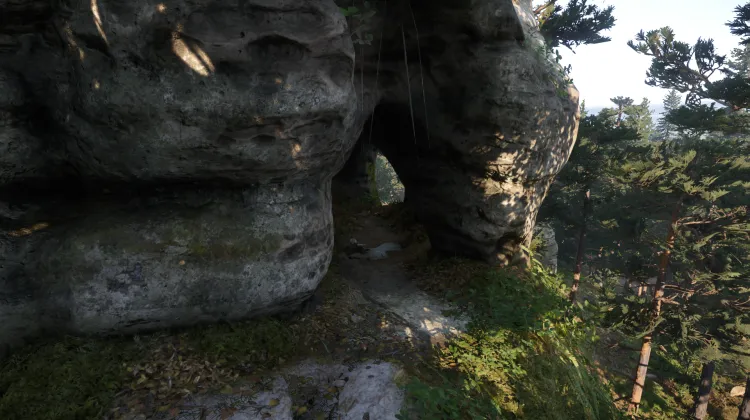 Tunnel dans les falaises