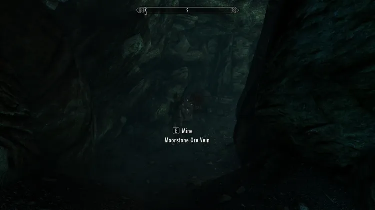 Filon de minerai de pierre de lune