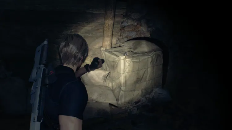 Anel de Gema Vermelha