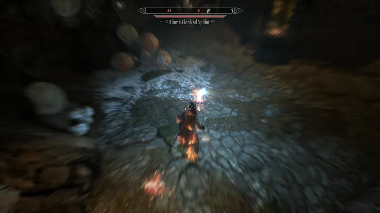 Flammenumhüllte Spinne