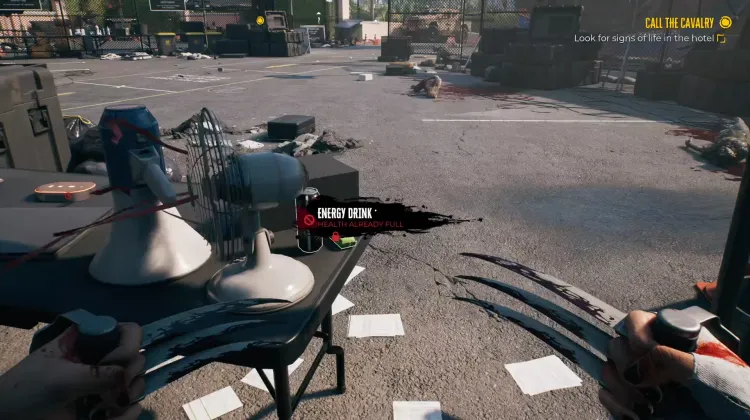 Proteinriegel und Energy-Drink