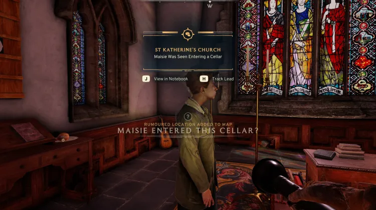 Maisie wurde dabei gesehen, wie sie einen Keller betrat