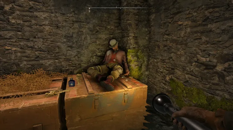 Überfluteter Kellerunterschlupf-Schlüssel