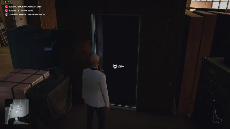 Porta Trancada da Área de Funcionários