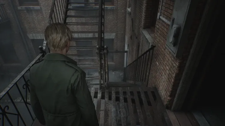 Wood Side Apartments 2F Nottreppe