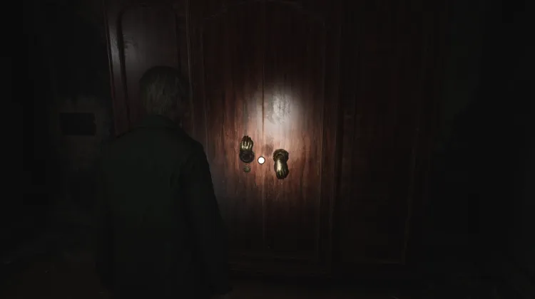 Apartment 208 Verschlossener Schrank