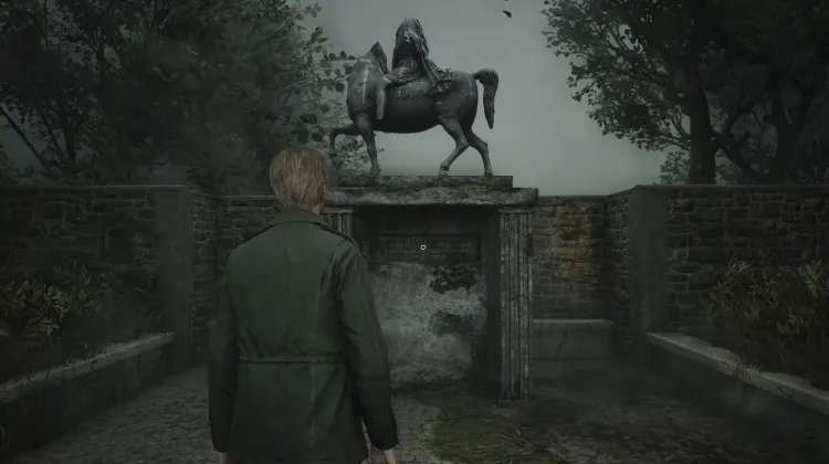 Patung Patrick Chester