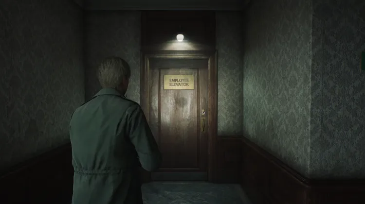 Porta dell'Ascensore del Personale