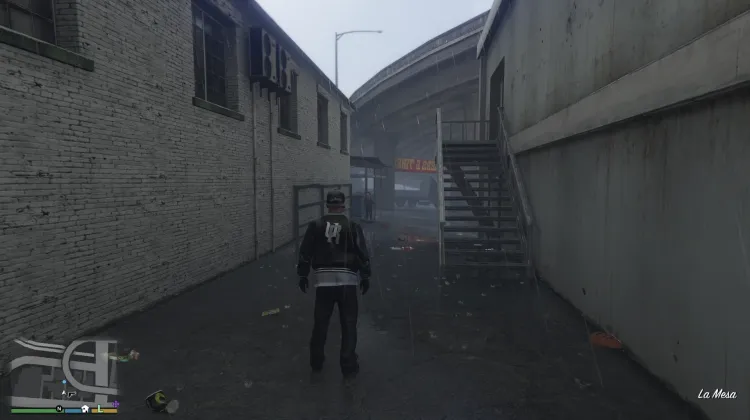 Attirer une Fille dans une Ruelle