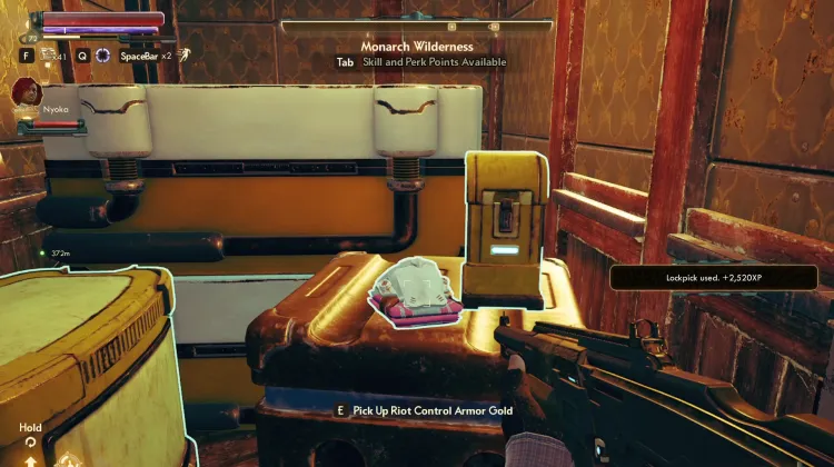 Armure de Contrôle des Émeutes Or