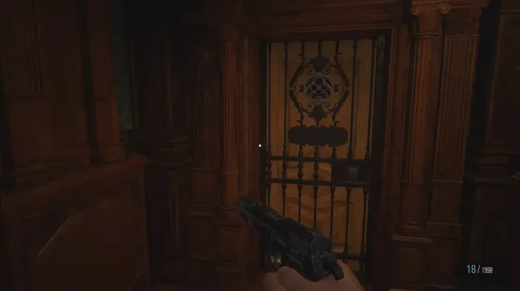 Porta da Insígnia de Ferro