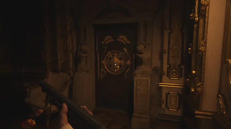 Porta da Insígnia de Ferro