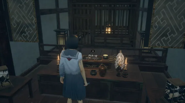 Beyaz Tavşan Amblemi Anahtarı