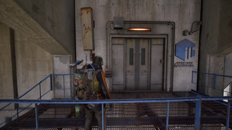 Pintu Terkunci Menara Parit Selatan