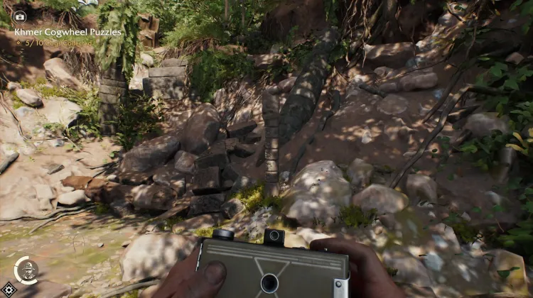 Village Cogwheel Pillar