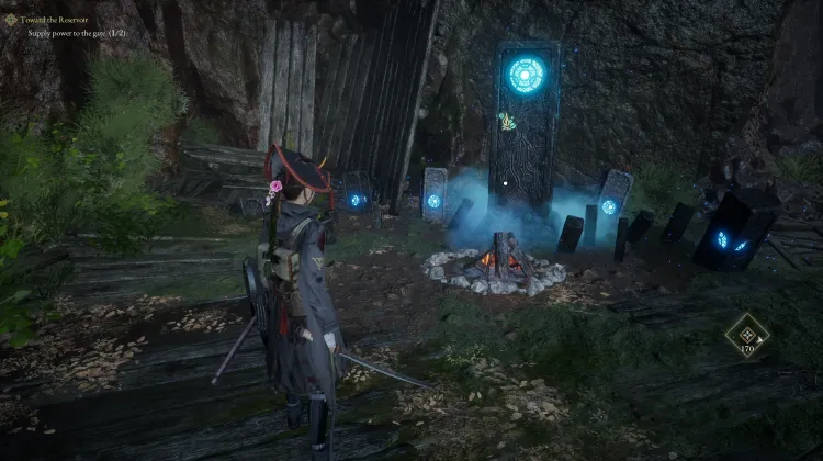 Abandoned Cliff Village: Entrance